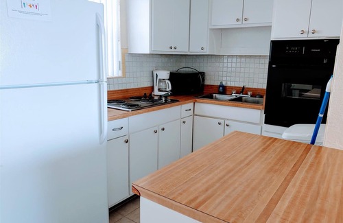 Hillsboro Beach Apartment | One Bedroom Apartment #215