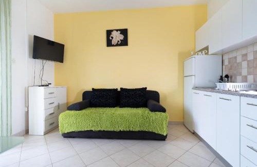 Gornji Karin Apartment | One bedroom apartment with terrace
