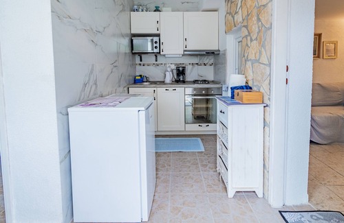 Bakar Apartment | One bedroom apartment with terrace Krasica, Rijeka (A-18059-b)