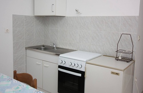 Stomorska Apartment | One bedroom apartment with balcony Stomorska, Šolta (A-781-b)