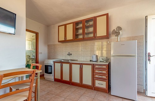 Pokrivenik Apartment | One bedroom apartment near beach Cove Pokrivenik, Hvar (A-4604-e)