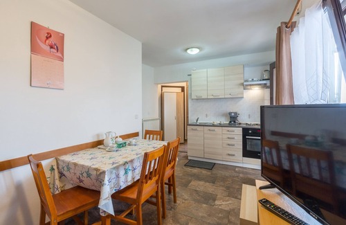 Krizine Apartment | One bedroom apartment near beach Sveti Ivan, Umag (A-7002-a)