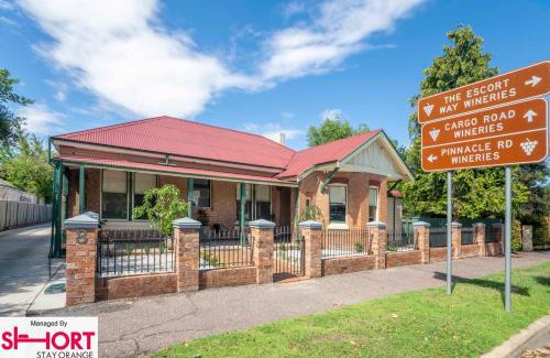 Orange Apartment | One Bedroom Apartment on Summer/No.2 near CBD