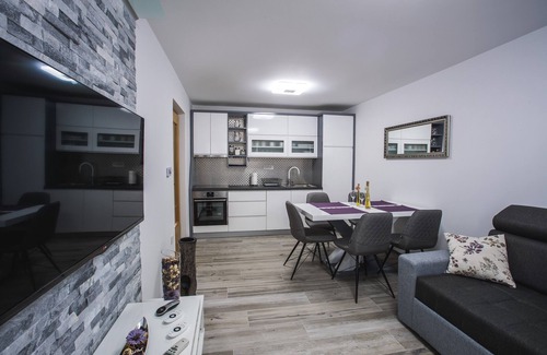 Metlika Apartment | One Bedroom Apartment