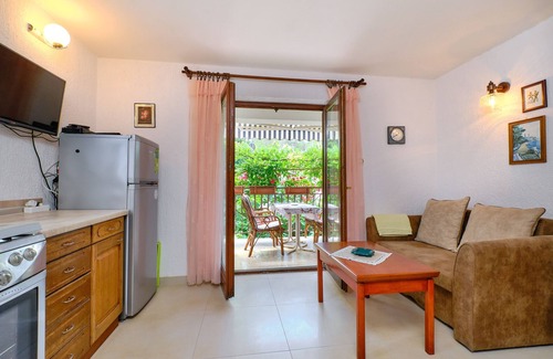Artatore Apartment | One bedroom apartment with terrace Artatore, Lošinj (A-2509-e)