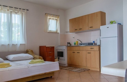 Sveta Nedjelja Apartment | One bedroom apartment with terrace and sea view Sveta Nedilja, Hvar (A-14086-c)