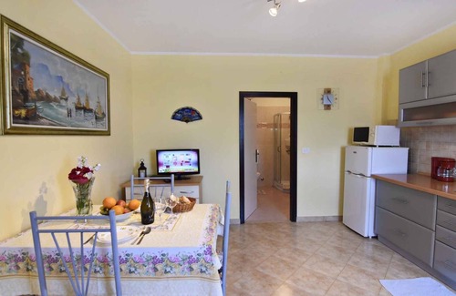 Đuba Apartment | One bedroom apartment with terrace Đuba, Umag (A-22548-b)