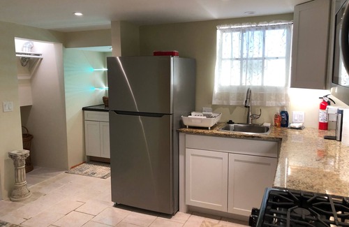 Columbus House | One Bedroom Executive Hideaway