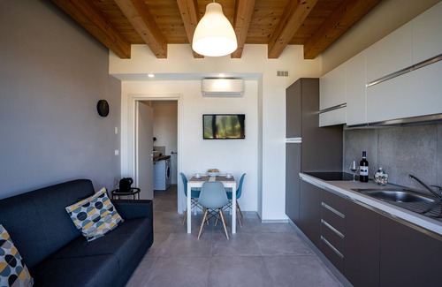 Diano d'Alba Apartment | ONE BEDROOM HOLIDAY FLAT WITH VIEW