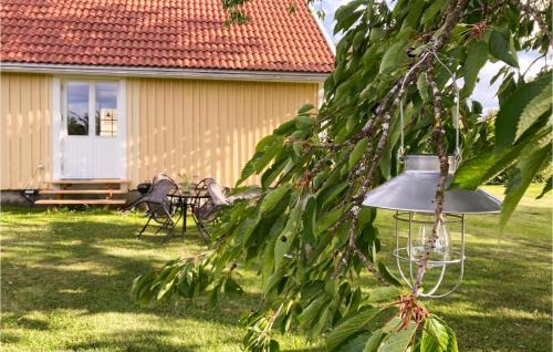 Vimmerby Municipality House | One-Bedroom Holiday Home In Vimmerby