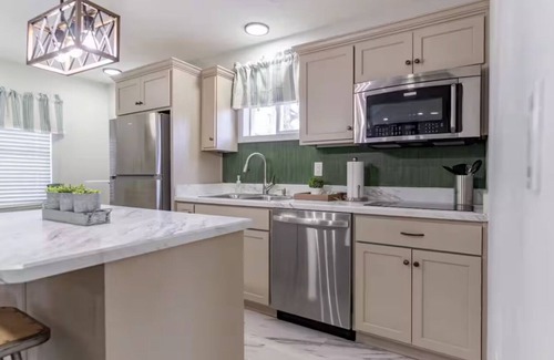 Elizabethtown House | One bedroom home in downtown Etown