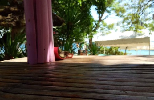 Lapu-Lapu Condo | One Bedroom Suite sleeps 5