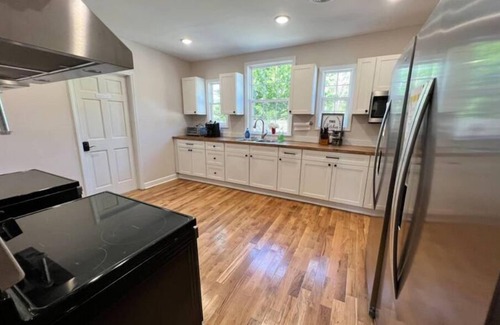 Fries Apartment | One Bedroom three beds Apartment 2
