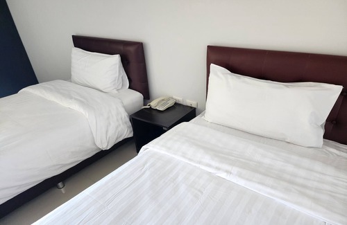 Ban Lam Rua Taek Hotel | One Residence