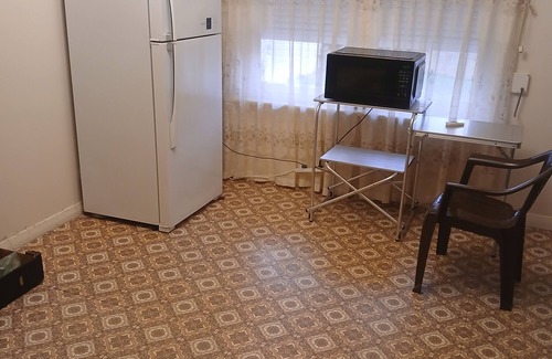Norwood House | One room,$190+bills,Single Girl,3bed room set,Indian ofamily living,