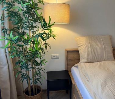 Resita Apartment | One Room Apartment- Self Check-in 24h