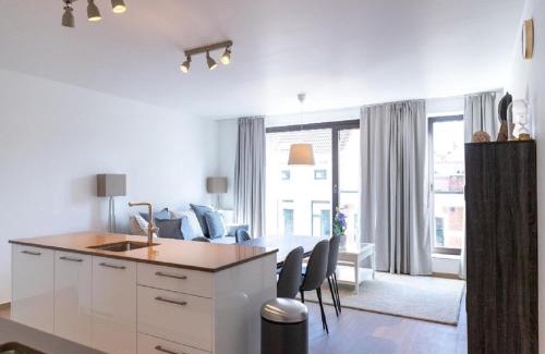 Klein-Antwerpen House | OneLuxStay near Diamond District
