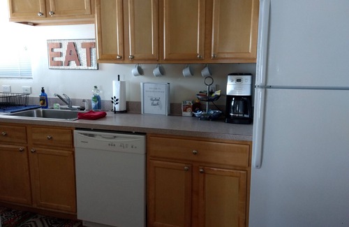 Neptune Beach House | Only 3 Blocks to the Ocean