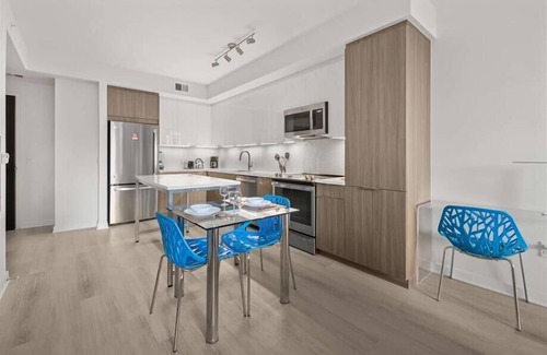 NoMa House | Onsite Grill & Sun deck | nr Metro Red Line & Union Station