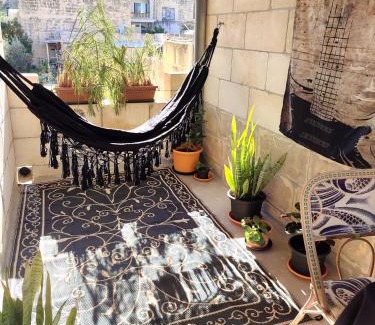 Victoria House | OnTheRocks - Holiday Home in Victoria, Gozo
