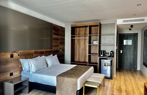 Oran Hotel | ONYX By Luna Hotel