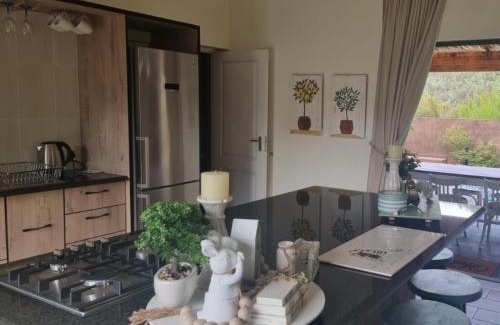 Langeberg Apartment | Oorlogs Kloof Mountain Retreat Montagu