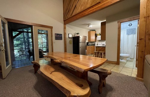 Victor Cabin | Opossum Creek Retreat