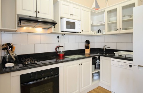Herolds Bay Apartment | Oppiesee Selfcatering Apartments