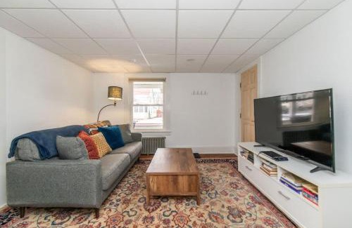 Winooski Apartment | Optimally Located Winooski 3BR nearby Amenities