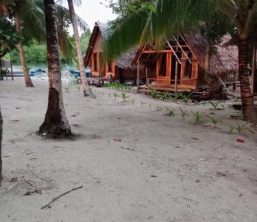Pianemo Islands House | Or Mandira Homestay