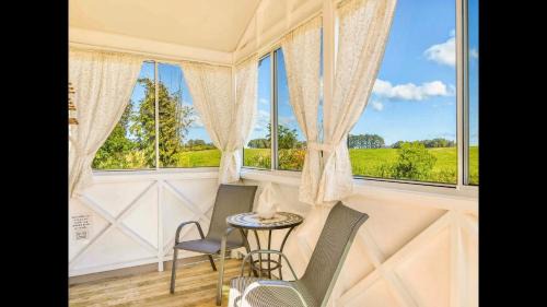 Comboyne House | Orange Blossom- Comboyne Mountain Cottages