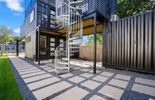 Greater East End Apartment | Orange Container @EADO Juice Box