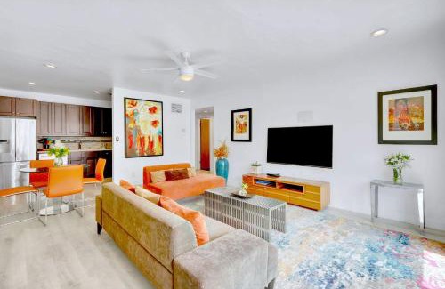 Hendricks and Venice Isles Apartment | Orange Dream on the Water