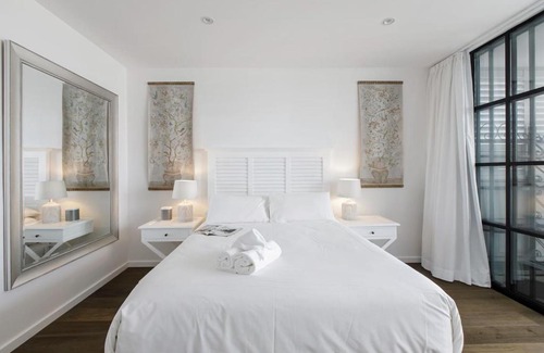Brunswick Apartment | 'Orangerie' A Stunning Shoe Factory Conversion