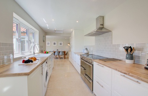 Wighton House | Orchard Barn - Four Bedroom House, Sleeps 8