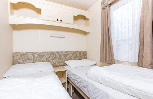 Ningwood Resort | Orchards Holiday Park