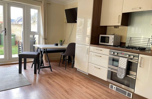 Cambridge Apartment | Orchid House in Cambridge