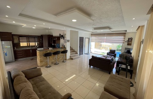 Al Kafrayn Villa | Orient Villa - Dead Sea