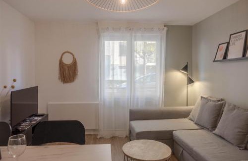 La Madeleine Apartment | Orléans - Appartement T2 avec parking privé - Douce Harmonie
