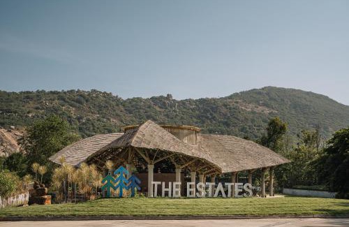 Chikkaballapur Resort | ORO The Estates, Nandi Hills