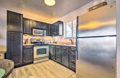 Osage Beach Apartment | Osage Beach Resort Condo with Community Pool!