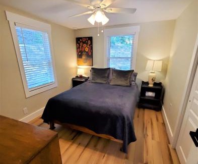 Mountain Home House | Oscar’s Hendo Retreat