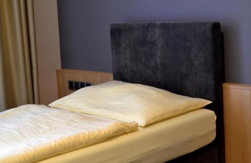 Pisek Hotel | OtavArena