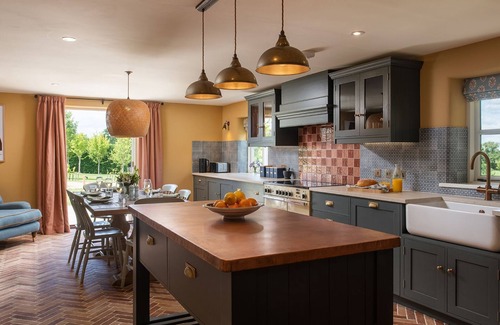 Charlton-on-Otmoor Cottage | Otmoor House - Beckley, Near Oxford