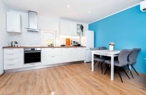 Rovinj Apartment | OTTO - Sea view Apartment with Parking