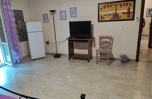 Catanzaro House | Our apartment is located on the 2nd floor of a stately building