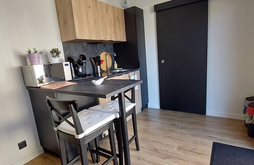 Plancher-Bas Apartment | Our garden studio