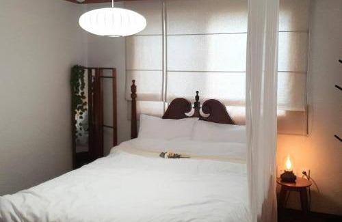Seo-gu Apartment | Our moment, Dunsan, Central Daejeon, 2 bedroom beautiful flat, freeparking, cafe bistro with many options