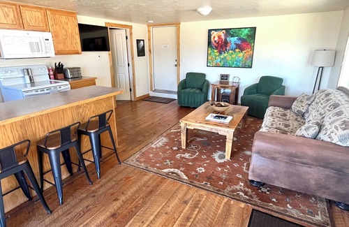 Hamilton House | Outdoor adventures all around this comfy home with stunning views prime location