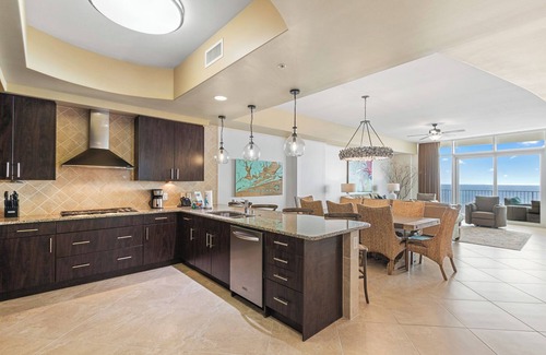 Orange Beach Condo | Outdoor & Indoor Pools | Luxury Beach Condo